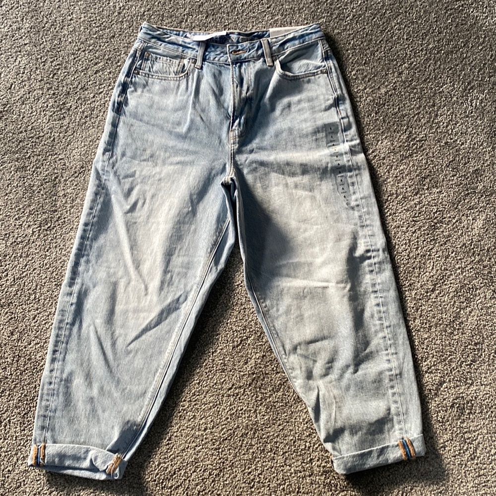 American eagle mom jeans